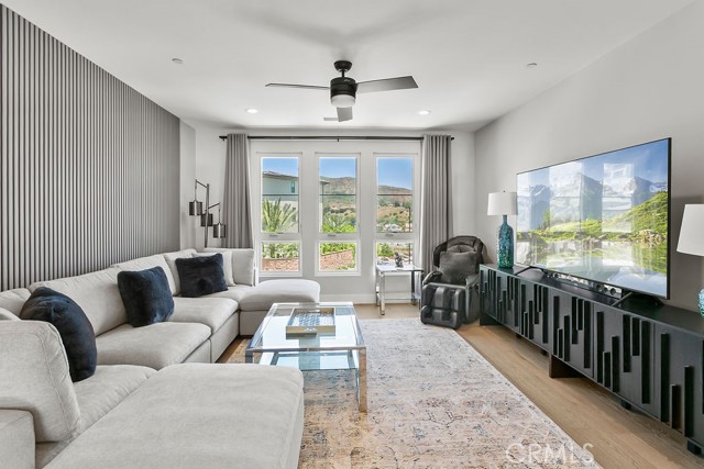 20042 W Mersey Lane, Porter Ranch CA: https://media.crmls.org/medias/4e4841c9-2d44-4cd1-ad48-c4c0559cd833.jpg