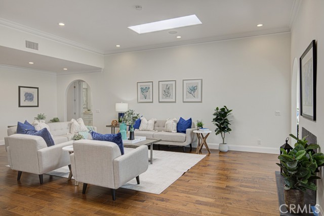 5594 Avenida Sosiega W, Laguna Woods CA: https://media.crmls.org/medias/4e485343-968b-4ce3-b03e-1624449dd515.jpg