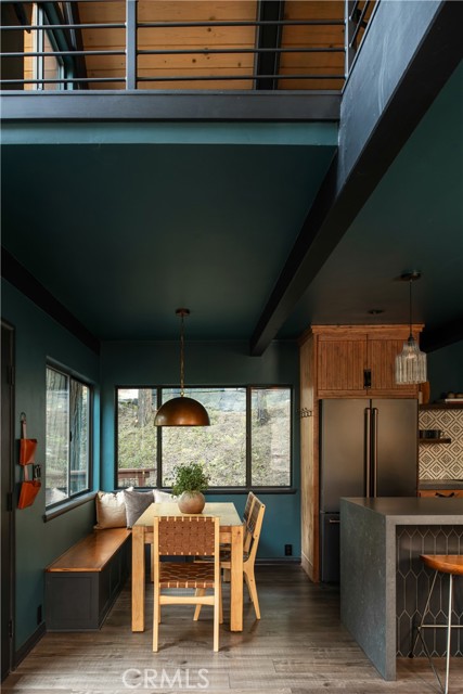 Detail Gallery Image 8 of 37 For 607 Old Toll Rd, Lake Arrowhead,  CA 92352 - 3 Beds | 2 Baths