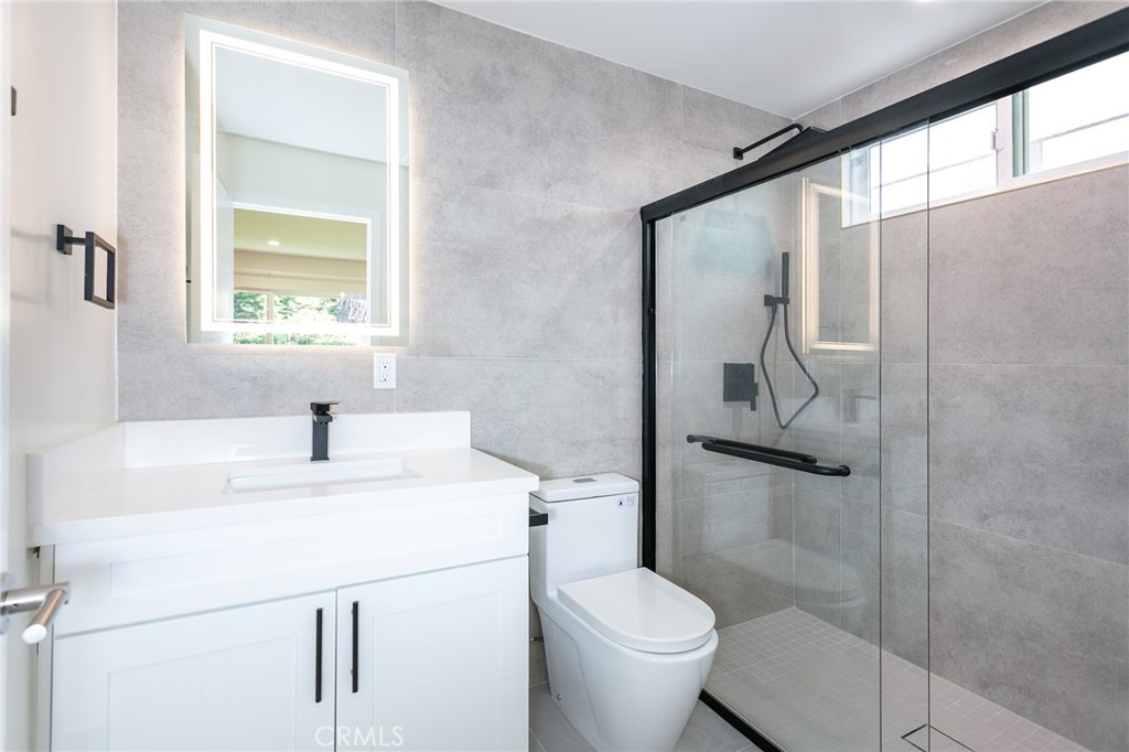 MLS #SR25236833 image #14