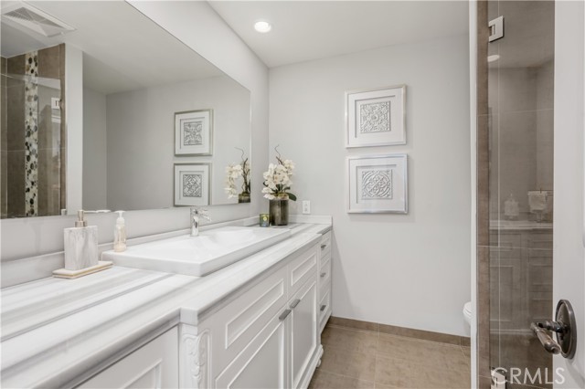 Detail Gallery Image 13 of 22 For 3677 Eddingham Ave, Calabasas,  CA 91302 - 6 Beds | 6/1 Baths