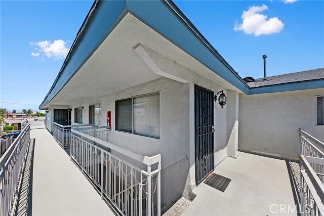 11726 Freeman Avenue, Hawthorne CA: https://media.crmls.org/medias/4e4b0d4f-769b-4aa0-9afb-88df4b0e2617.jpg