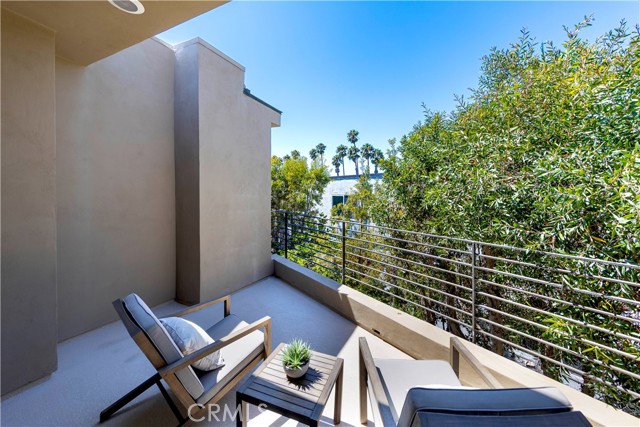 Detail Gallery Image 6 of 43 For 1569 N Coast #3,  Laguna Beach,  CA 92651 - 2 Beds | 2 Baths