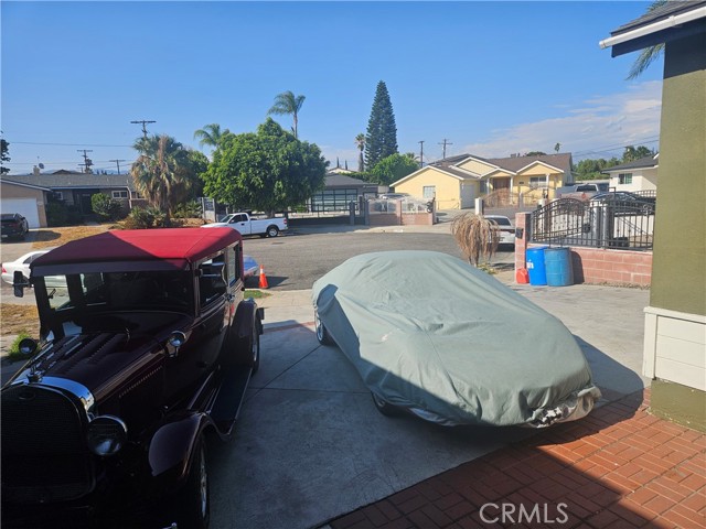 Detail Gallery Image 5 of 22 For 13448 Stagg St, Panorama City,  CA 91402 - 3 Beds | 2 Baths