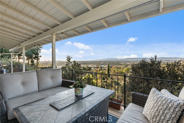 Detail Gallery Image 22 of 62 For 10705 Cranks Rd, Culver City,  CA 90230 - 3 Beds | 2 Baths