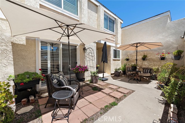 Detail Gallery Image 2 of 30 For 3340 E Collins Ave #30,  Orange,  CA 92867 - 3 Beds | 2/1 Baths