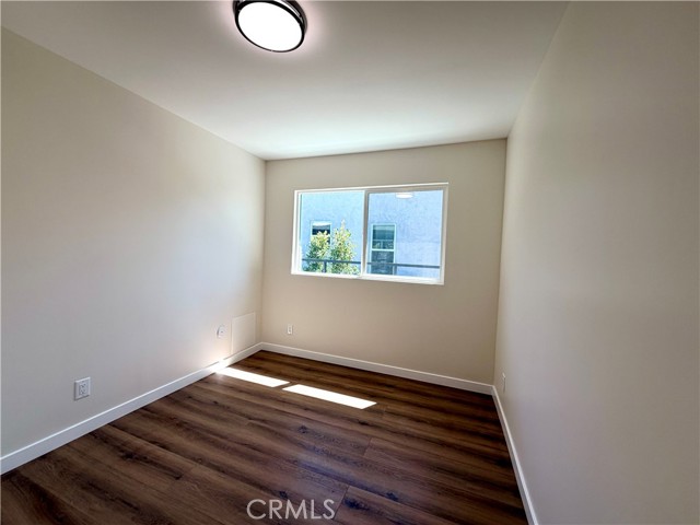 Detail Gallery Image 6 of 14 For 3548 Corinth Ave, Los Angeles,  CA 90066 - 3 Beds | 2 Baths