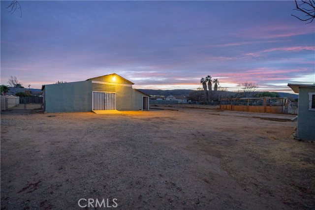 Detail Gallery Image 13 of 63 For 5542 Columbia Way, Lancaster,  CA 93536 - 4 Beds | 2/1 Baths