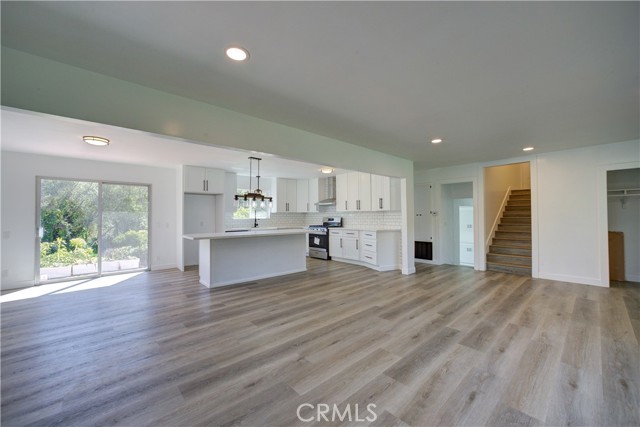 Detail Gallery Image 7 of 75 For 1550 Main St, Cambria,  CA 93428 - 7 Beds | 5/1 Baths