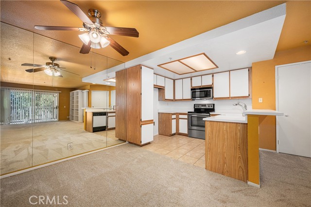 Detail Gallery Image 18 of 58 For 2800 Keller Dr #243,  Tustin,  CA 92782 - 1 Beds | 1 Baths