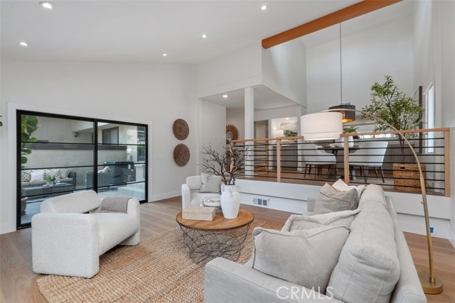 270 Old Ranch Road, Seal Beach CA: https://media.crmls.org/medias/4e52c765-efb3-448a-acf8-812cd7827f9e.jpg