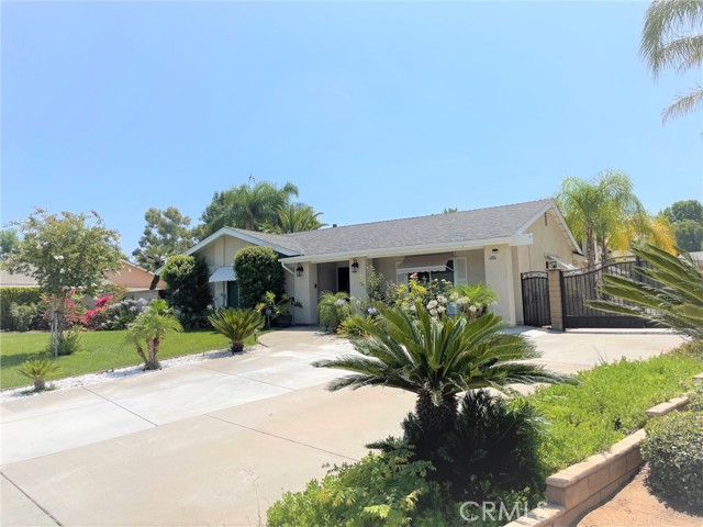 6816 Barkwood Rd, Riverside, CA 92506