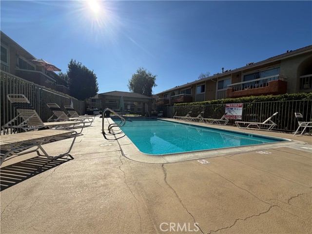 Detail Gallery Image 4 of 19 For 16040 Leffingwell Rd #50,  Whittier,  CA 90603 - 2 Beds | 2 Baths