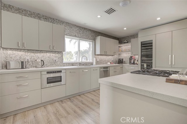 Detail Gallery Image 25 of 75 For 10555 Art St, Shadow Hills,  CA 91040 - 2 Beds | 3 Baths