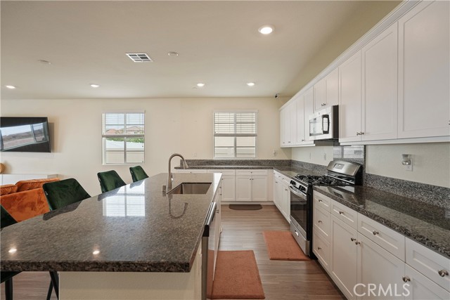 Detail Gallery Image 10 of 48 For 30835 Catspaw Ln, Menifee,  CA 92584 - 3 Beds | 2 Baths