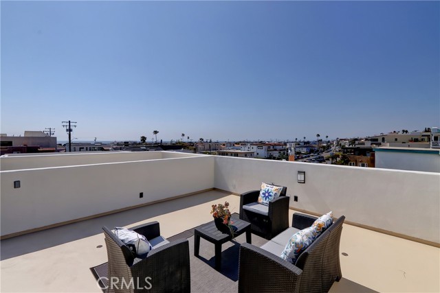 1520 Hermosa Avenue, Hermosa Beach, California 90254, 3 Bedrooms Bedrooms, ,3 BathroomsBathrooms,Residential,Sold,Hermosa,SB23085907