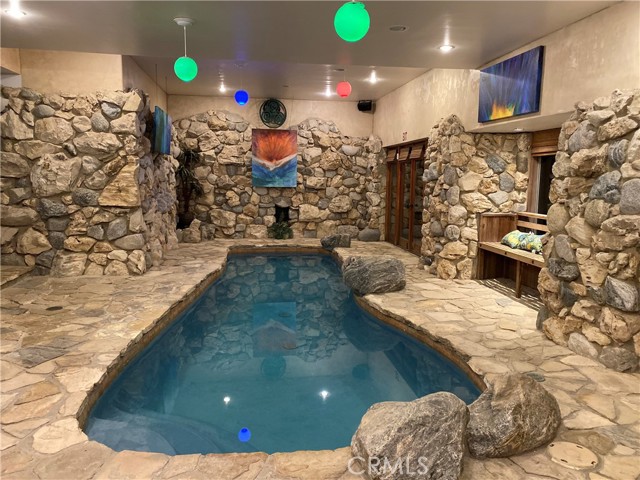 Detail Gallery Image 34 of 71 For 1248 Rocky Rd, Simi Valley,  CA 93063 - 5 Beds | 3 Baths