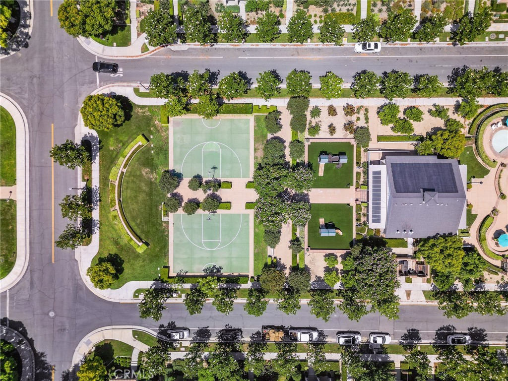https://media.crmls.org/medias/4e55ca68-f440-4d66-b889-4112da5ed3bf.jpg?preset=X-Large