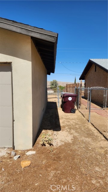 Detail Gallery Image 14 of 18 For 61610 Sunburst Dr, Joshua Tree,  CA 92252 - 3 Beds | 2 Baths