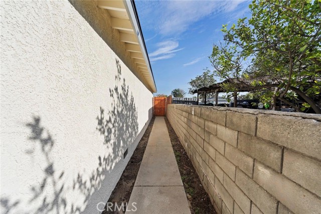 Detail Gallery Image 33 of 37 For 9352 Olive St, Fontana,  CA 92335 - 3 Beds | 2 Baths