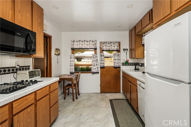 273 N Cleveland Street, Orange CA: https://media.crmls.org/medias/4e57ac28-bf73-4224-a439-79ba1b5c84e8.jpg