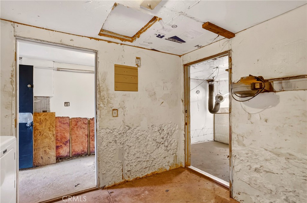 https://media.crmls.org/medias/4e57d88b-e443-4649-a8e1-a6b4747cdc60.jpg?preset=X-Large