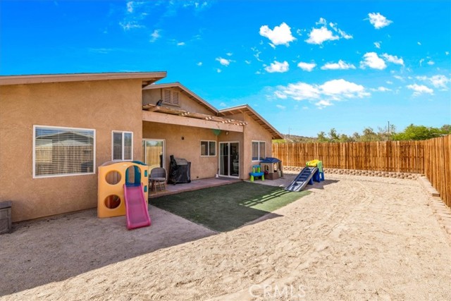 Detail Gallery Image 30 of 42 For 5947 Lupine Ave, Twentynine Palms,  CA 92277 - 4 Beds | 2 Baths
