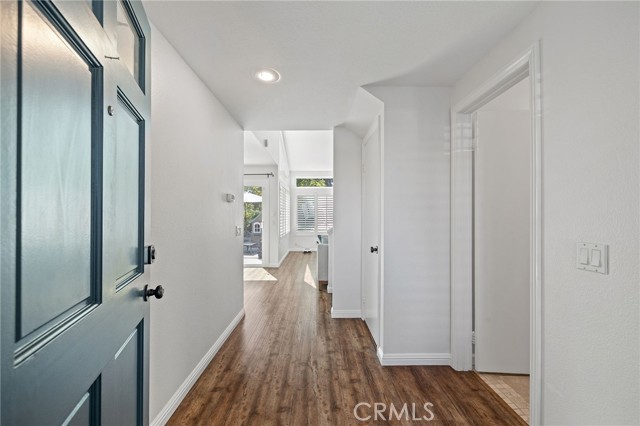 164 Stanford Court, Irvine CA: https://media.crmls.org/medias/4e587db7-532c-4b4b-ac8a-39cf688cf794.jpg