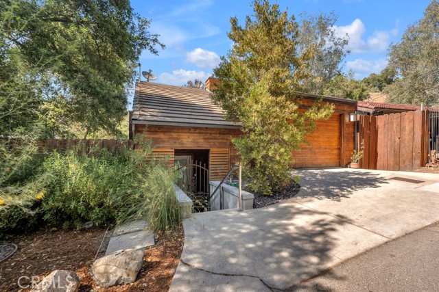 Detail Gallery Image 1 of 40 For 4315 Morro Dr, Woodland Hills,  CA 91364 - 3 Beds | 3/1 Baths