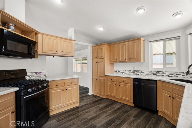 Detail Gallery Image 5 of 31 For 12367 4th St #44,  Yucaipa,  CA 92399 - 4 Beds | 2 Baths