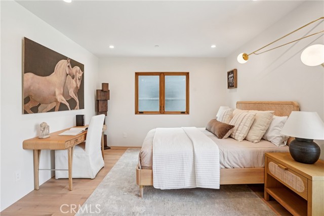 Image 37 of 66 For 647 Navy Street