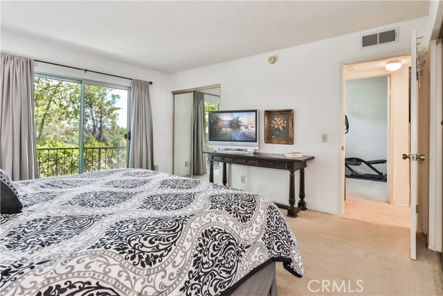 Detail Gallery Image 33 of 38 For 19501 Rinaldi St #73,  Porter Ranch,  CA 91326 - 3 Beds | 2/1 Baths