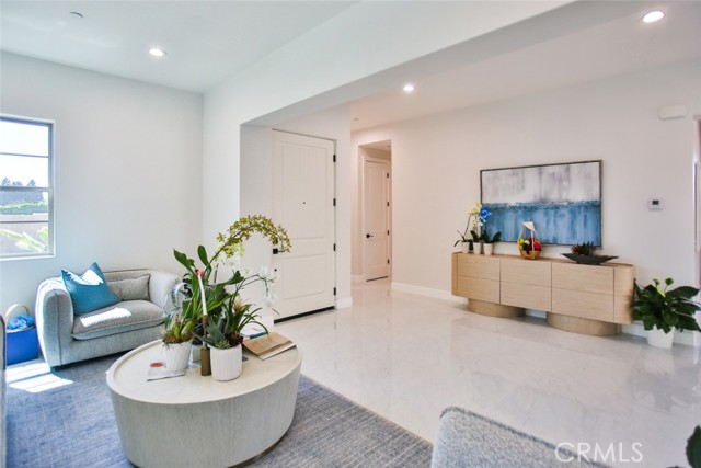 Detail Gallery Image 6 of 63 For 17413 Siena, Fountain Valley,  CA 92708 - 4 Beds | 4 Baths