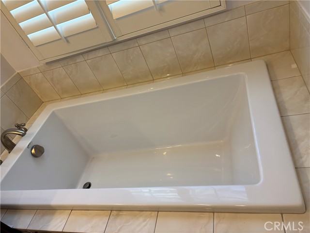 1631 Leycross Drive, La Canada Flintridge CA: https://media.crmls.org/medias/4e59fd9d-7a50-43eb-851e-8ca6e69e8fc2.jpg