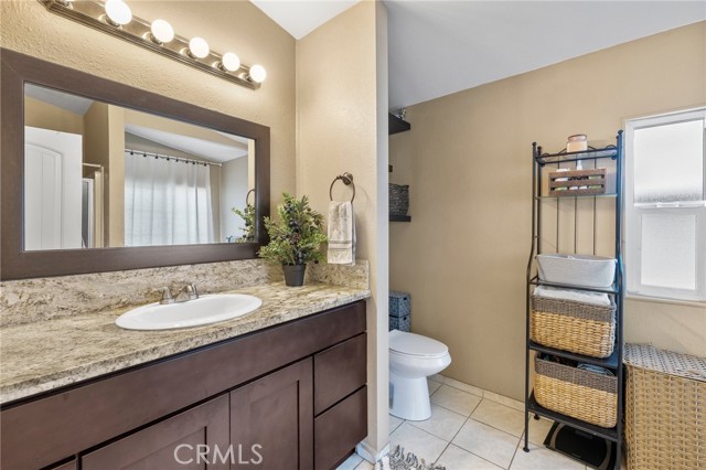 1550 Rimpau Avenue, Corona CA: https://media.crmls.org/medias/4e5a6614-b37d-4e92-96da-6d183d055e4a.jpg
