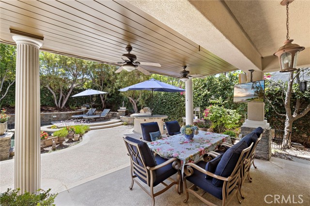 14 Marchin Drive, Coto de Caza CA: https://media.crmls.org/medias/4e5b2d98-f3da-4182-aeaa-94395d629454.jpg