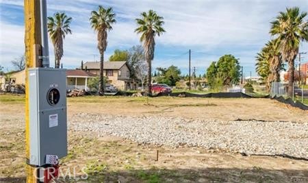 405 W Merrill Avenue, Rialto, California 92376, ,Land,For Sale,405 W Merrill Avenue,CRAR24037618