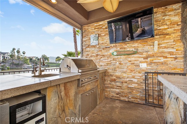 Image 19 of 75 For 22571 Canyon Lake Drive