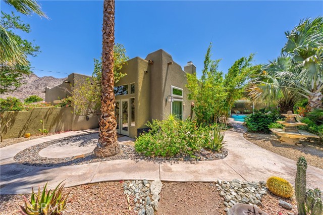 Detail Gallery Image 6 of 41 For 54030 Eisenhower Dr, La Quinta,  CA 92253 - 3 Beds | 2 Baths