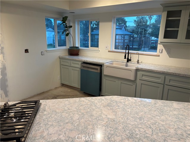 Detail Gallery Image 3 of 4 For 7825 Aurora, Atascadero,  CA 93422 - 3 Beds | 3 Baths