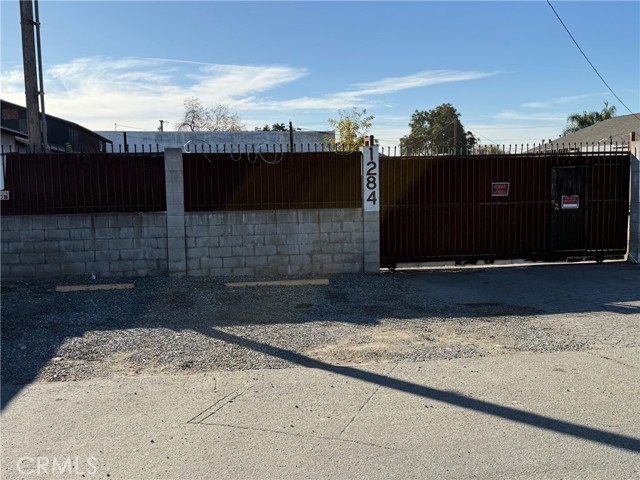 Detail Gallery Image 5 of 8 For 1284 E 3rd, Pomona,  CA 91766 - – Beds | – Baths