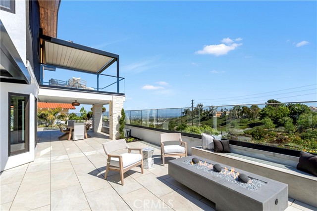 Detail Gallery Image 20 of 40 For 38 Drakes Bay Dr, Corona Del Mar,  CA 92625 - 5 Beds | 4/1 Baths