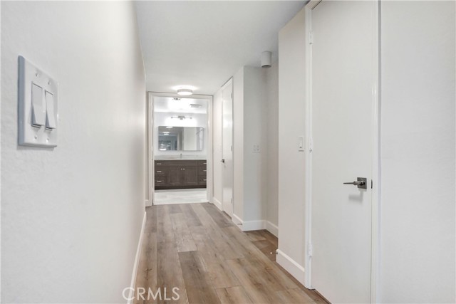 Detail Gallery Image 20 of 32 For 1277 S Beverly Glen Bld #303,  Los Angeles,  CA 90024 - 2 Beds | 2/1 Baths