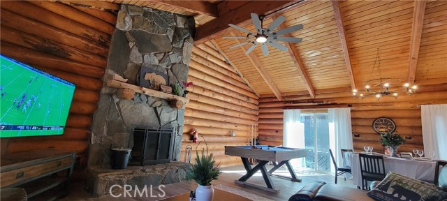 Detail Gallery Image 12 of 33 For 41853 Brownie Ln, Big Bear Lake,  CA 92315 - 3 Beds | 2 Baths