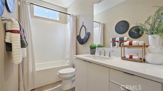 140 Tiffin, Irvine CA: https://media.crmls.org/medias/4e5cdd12-6ad4-4ed4-8a2b-0b48cb768fc3.jpg