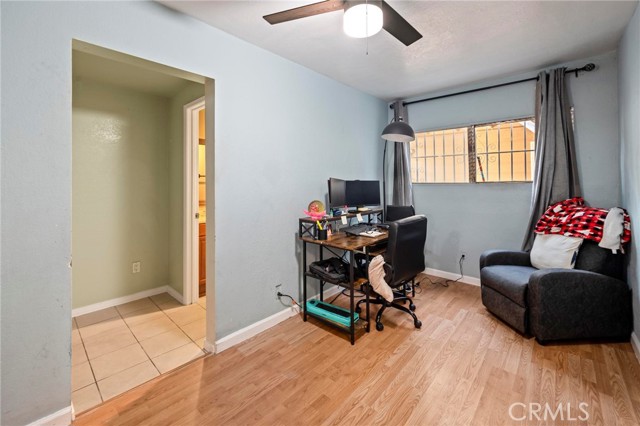 Detail Gallery Image 12 of 41 For 818 W 65th, Los Angeles,  CA 90044 - – Beds | – Baths