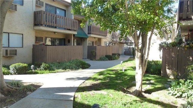 Detail Gallery Image 26 of 29 For 17900 Sherman Way #226,  Reseda,  CA 91335 - 1 Beds | 1 Baths