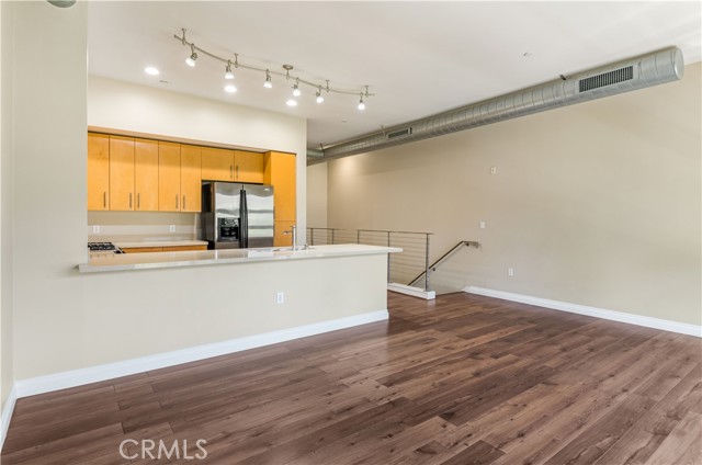 133 The Promenade N, Long Beach CA: https://media.crmls.org/medias/4e5ebc88-87d5-48e9-95f2-e19592172a71.jpg