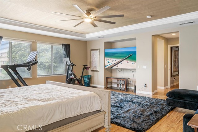 7681 Stonegate Drive, Eastvale CA: https://media.crmls.org/medias/4e5ed3a6-dc7e-471e-a3f5-773c1bb71da4.jpg
