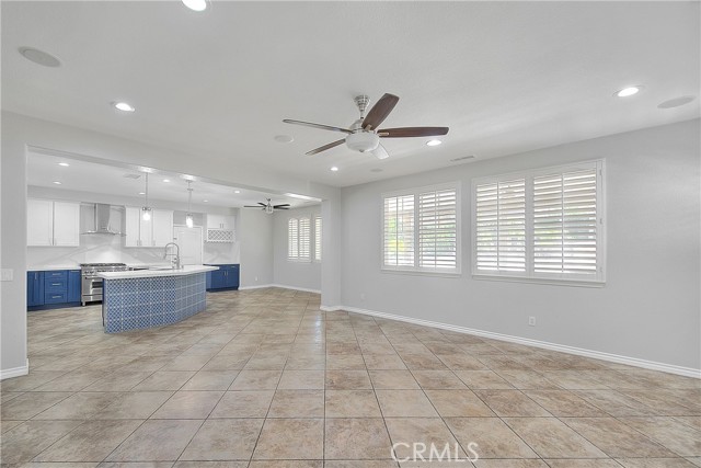 12790 Golden Leaf Drive, Rancho Cucamonga CA: https://media.crmls.org/medias/4e5f2bfe-cb57-4e17-80ac-8705e07b7e4f.jpg